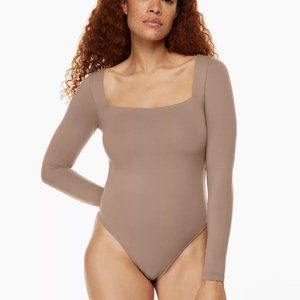 Babaton Contour Bodysuit in Deep Taupe | M Longsleeve